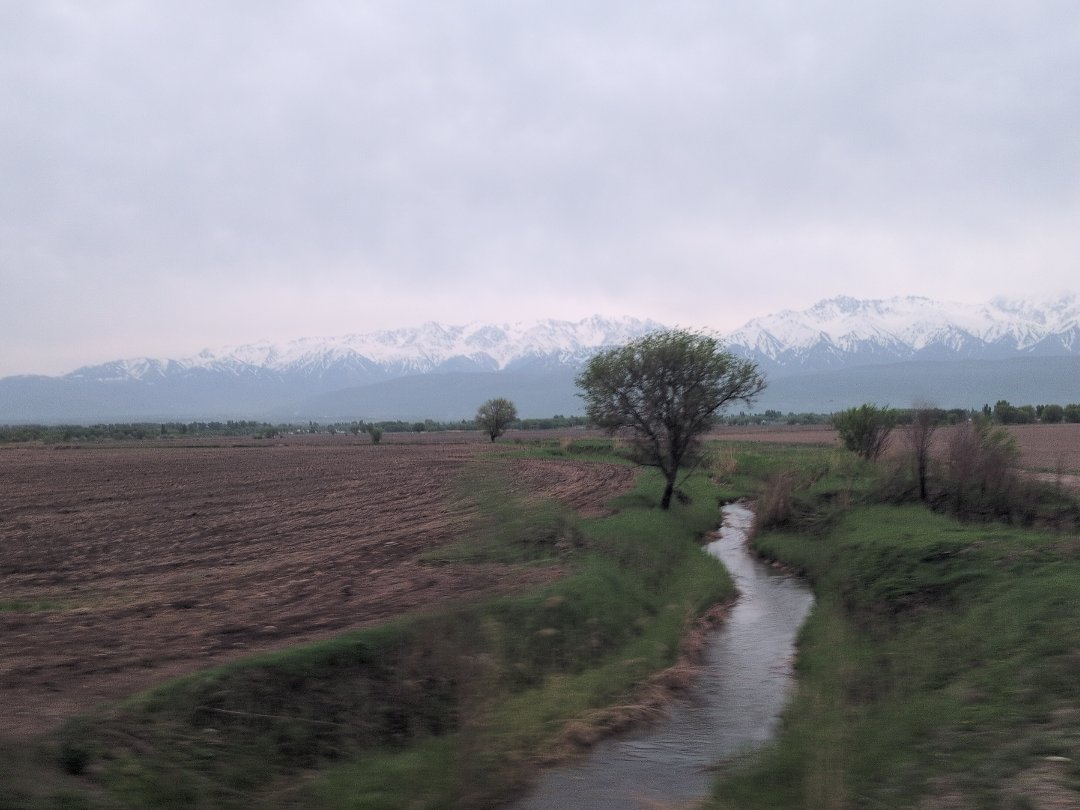 Day 28: Arriving in China - 12.000 km - The Complete Silk Road #silkroad