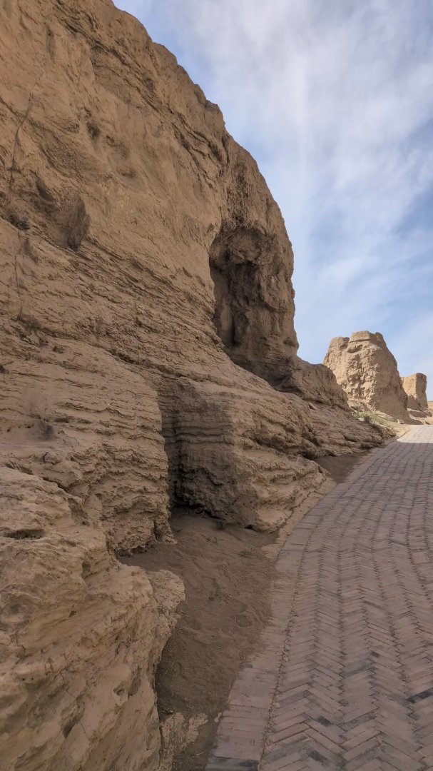 Day 30: Tour to Jiaohe and Aydinköl - 12.000 km - The Complete Silk Road #silkroad