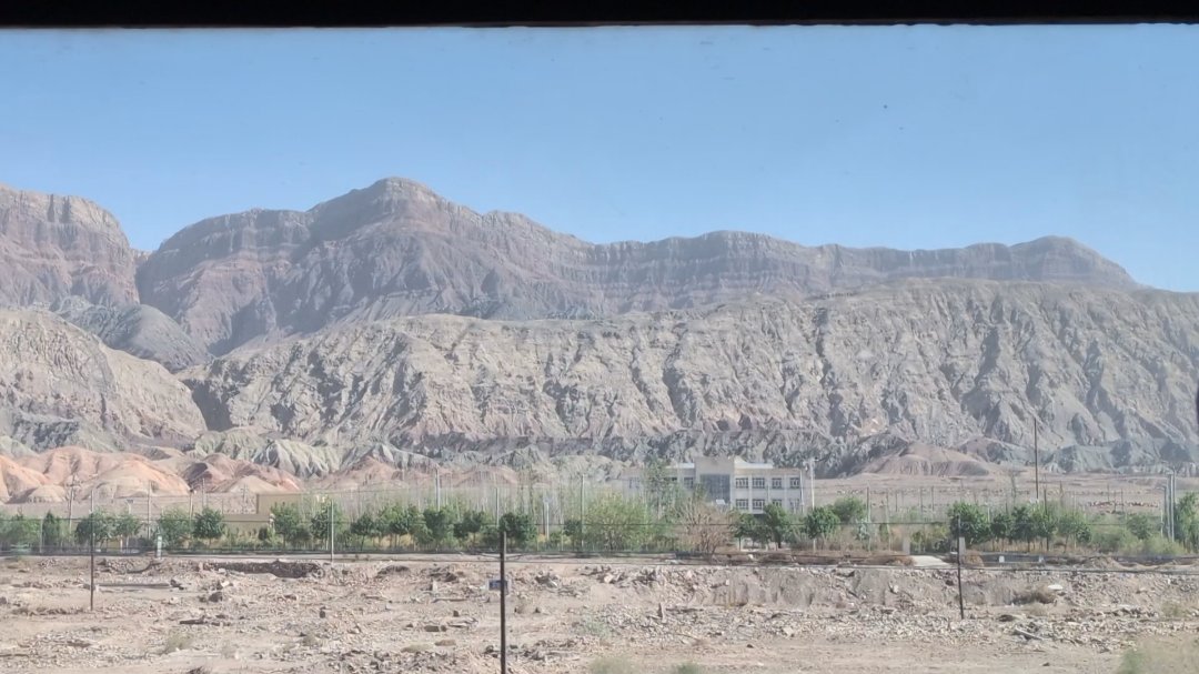 Day 31+32: Through the Taklamakan to Kashgar - 12.000 km - The Complete Silk Road #silkroad