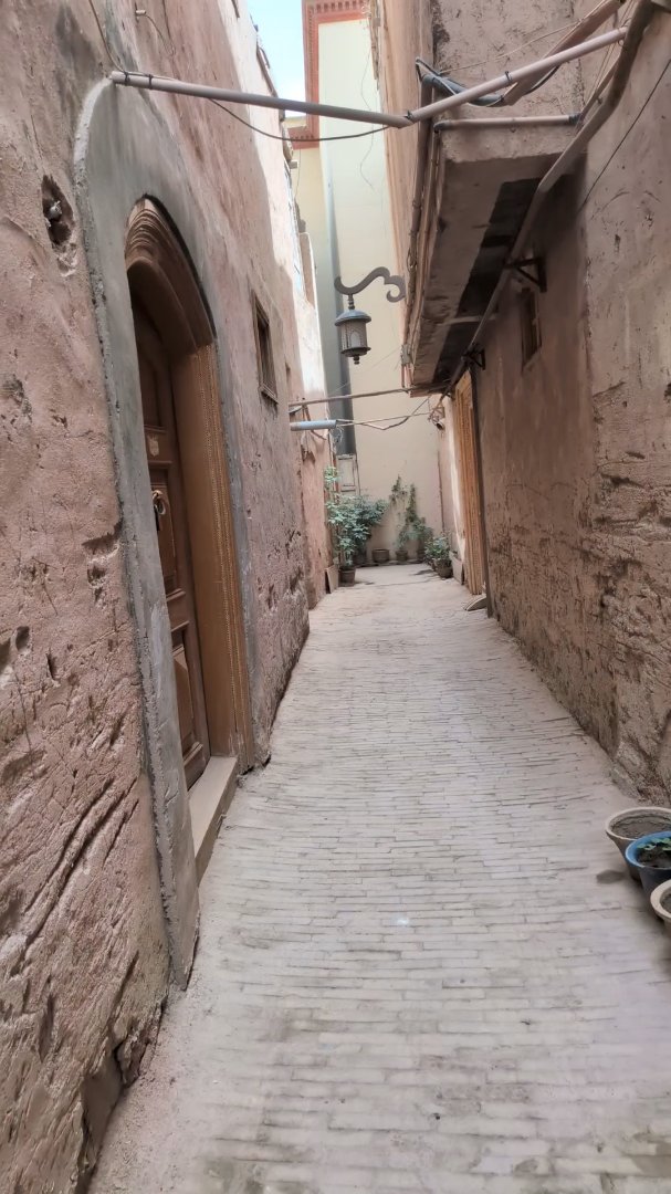 Day 33: Kashgar, Gate to the Silkroad - 12.000 km - The Complete Silk Road #silkroad