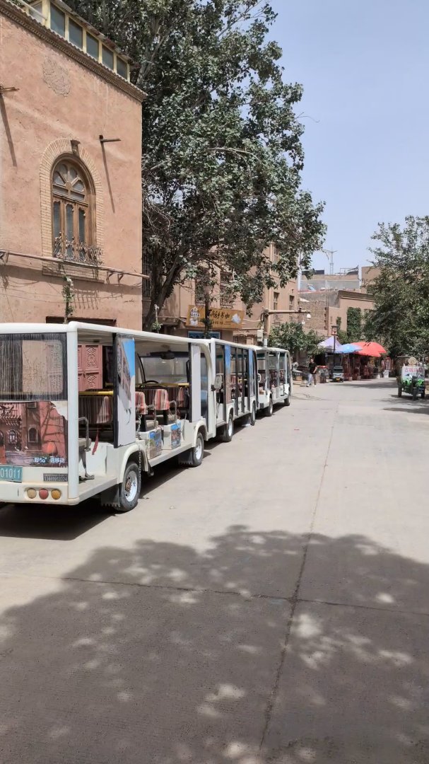 Day 33: Kashgar, Gate to the Silkroad - 12.000 km - The Complete Silk Road #silkroad