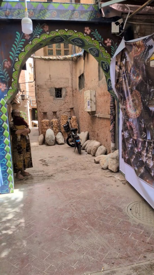 Day 33: Kashgar, Gate to the Silkroad - 12.000 km - The Complete Silk Road #silkroad