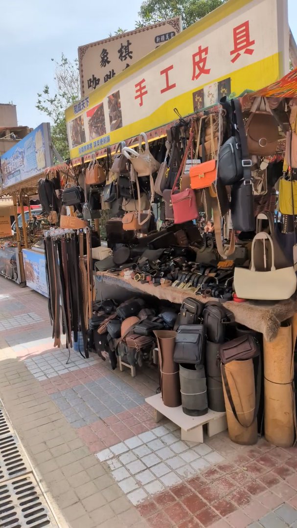 Day 33: Kashgar, Gate to the Silkroad - 12.000 km - The Complete Silk Road #silkroad