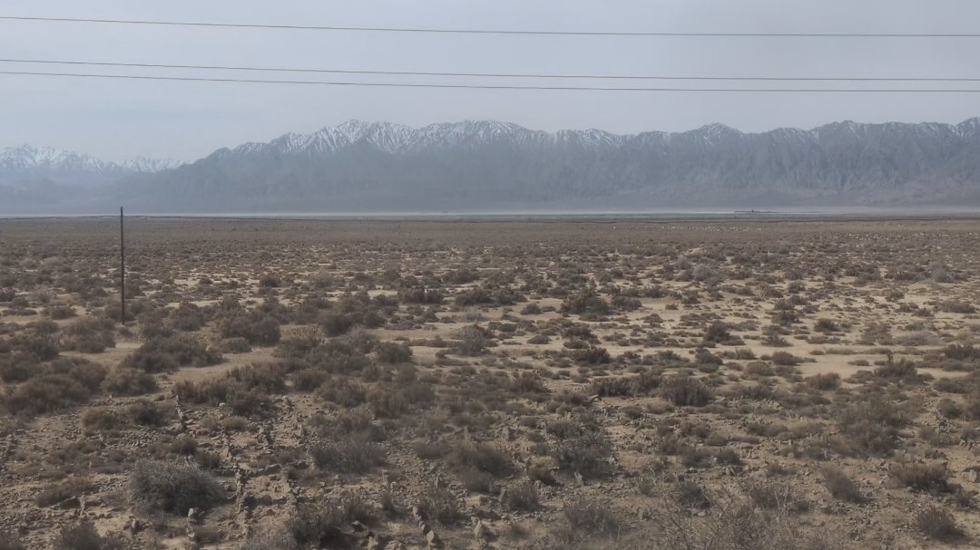 Day 34+35+36: 44 hours on a train: Taklamakan and Parts of Tibet - 12.000 km - The Complete Silk Road #silkroad