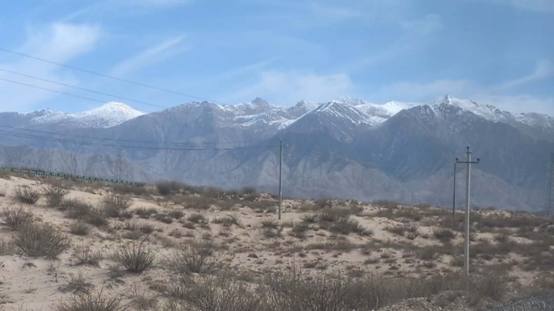 Day 34+35+36: 44 hours on a train: Taklamakan and Parts of Tibet - 12.000 km - The Complete Silk Road #silkroad