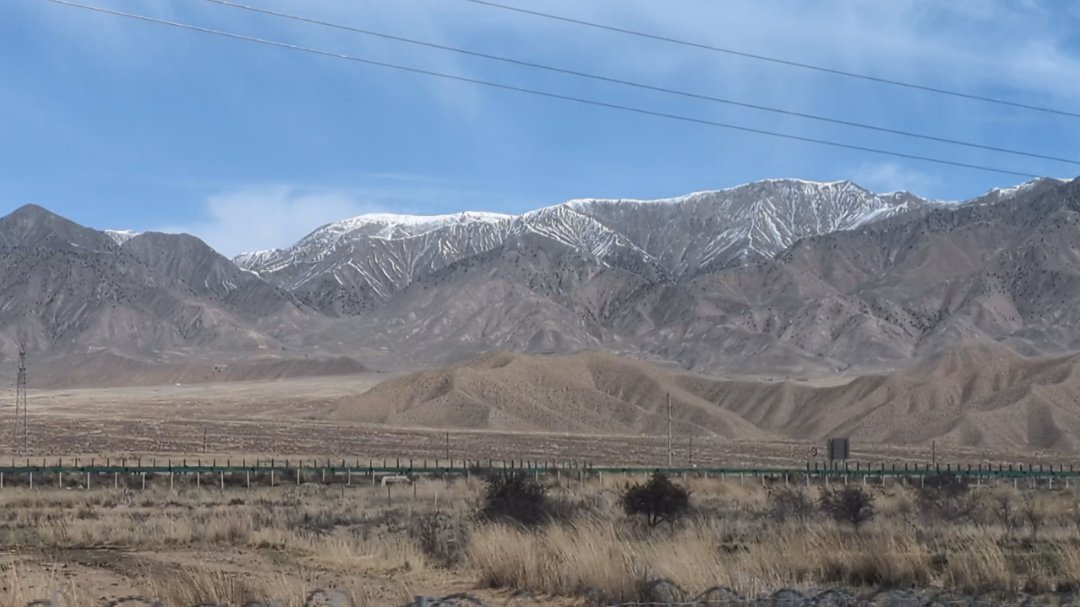 Day 34+35+36: 44 hours on a train: Taklamakan and Parts of Tibet - 12.000 km - The Complete Silk Road #silkroad