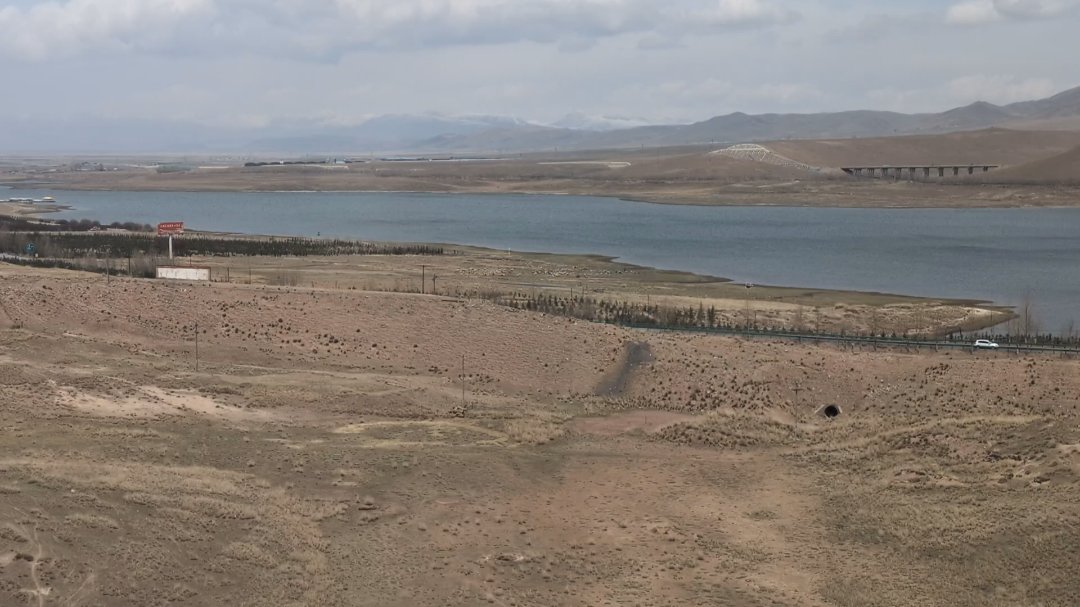 Day 34+35+36: 44 hours on a train: Taklamakan and Parts of Tibet - 12.000 km - The Complete Silk Road #silkroad
