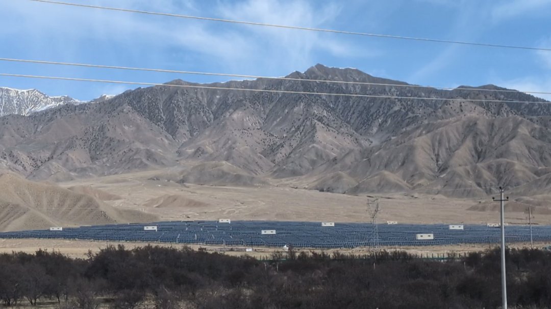 Day 34+35+36: 44 hours on a train: Taklamakan and Parts of Tibet - 12.000 km - The Complete Silk Road #silkroad
