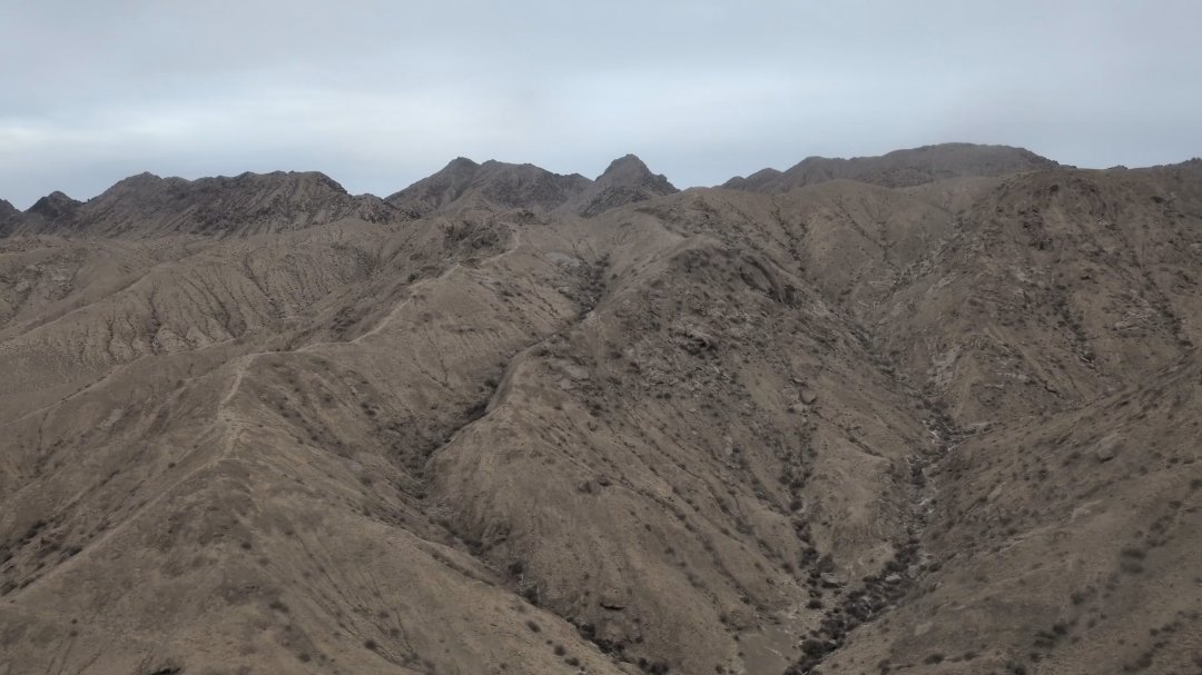 Day 34+35+36: 44 hours on a train: Taklamakan and Parts of Tibet - 12.000 km - The Complete Silk Road #silkroad