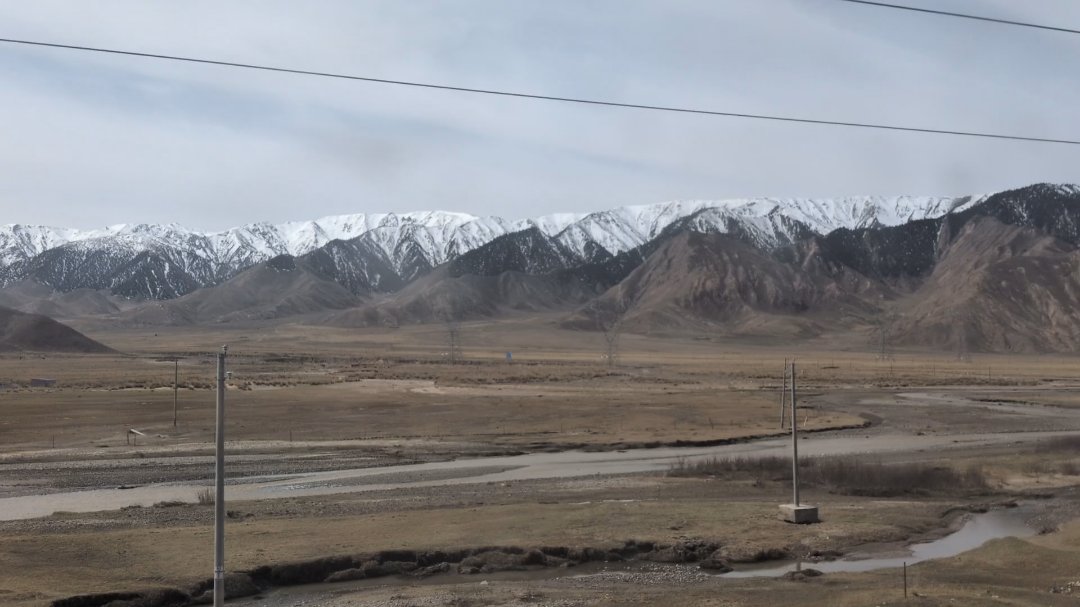 Day 34+35+36: 44 hours on a train: Taklamakan and Parts of Tibet - 12.000 km - The Complete Silk Road #silkroad