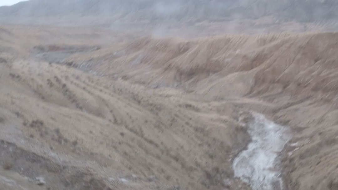 Day 34+35+36: 44 hours on a train: Taklamakan and Parts of Tibet - 12.000 km - The Complete Silk Road #silkroad