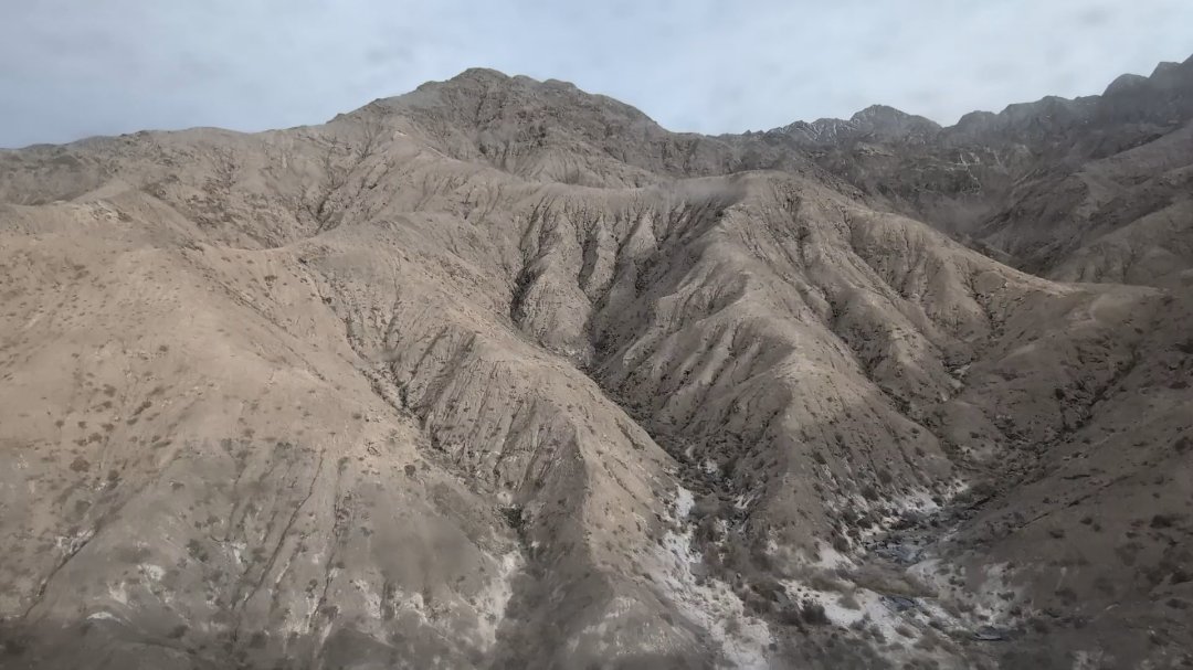 Day 34+35+36: 44 hours on a train: Taklamakan and Parts of Tibet - 12.000 km - The Complete Silk Road #silkroad