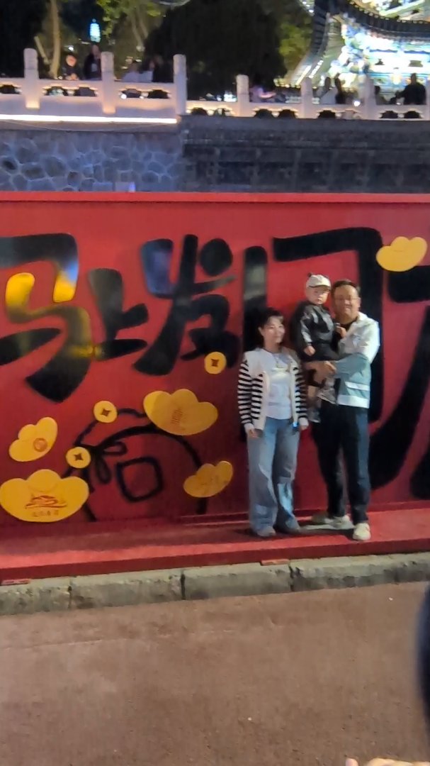 Day 37: Mayday in Lanzhou - 12.000 km - The Complete Silk Road #silkroad