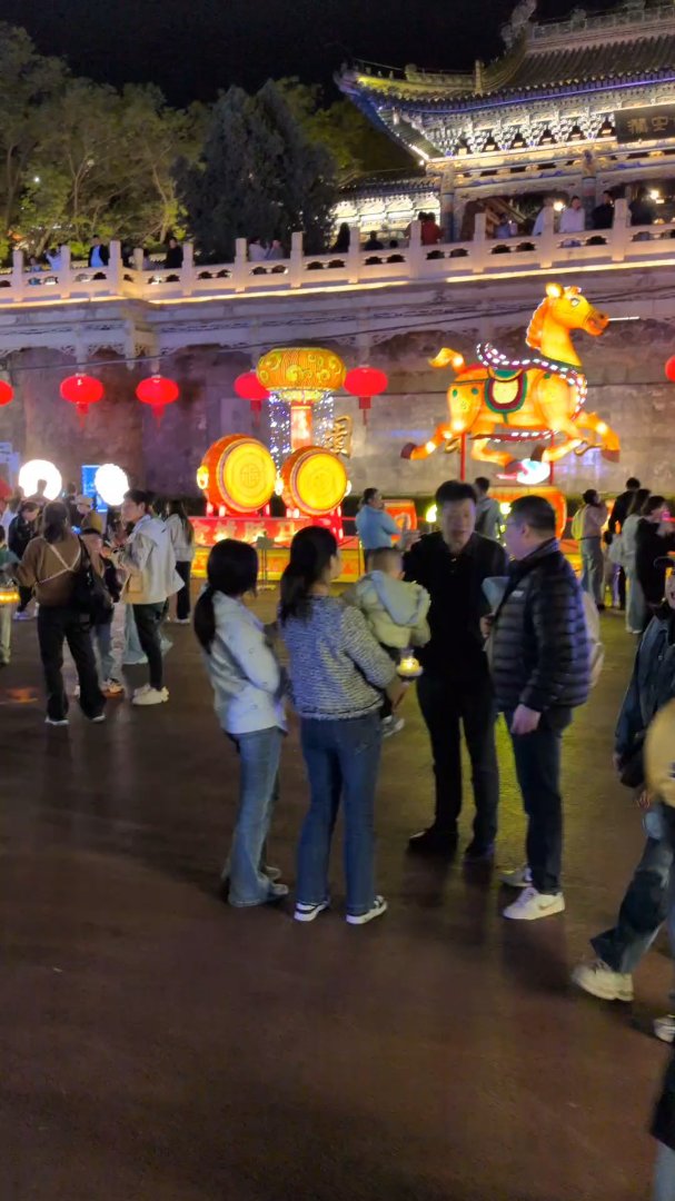 Day 37: Mayday in Lanzhou - 12.000 km - The Complete Silk Road #silkroad