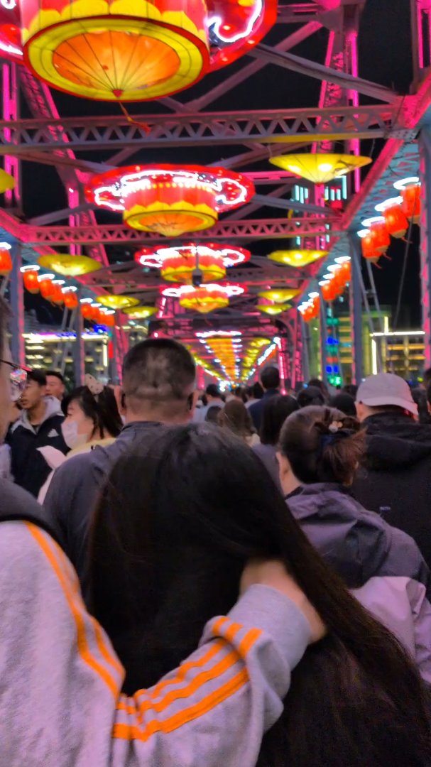 Day 37: Mayday in Lanzhou - 12.000 km - The Complete Silk Road #silkroad