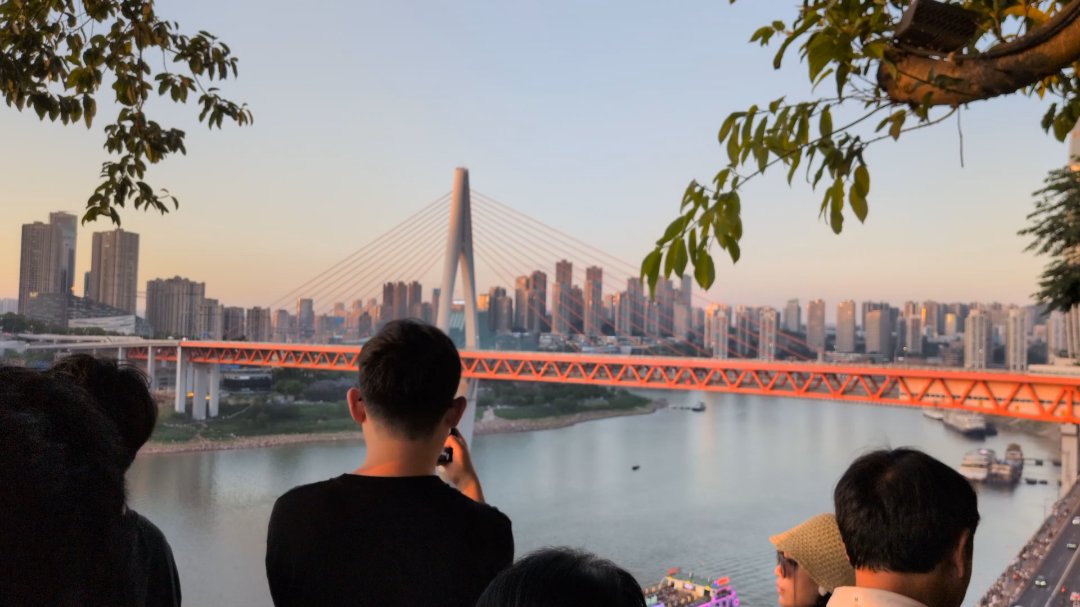 Day 40: Sightseeing and Drone Show in Chongqing - 20.000 km - Off to Singapore #homerun