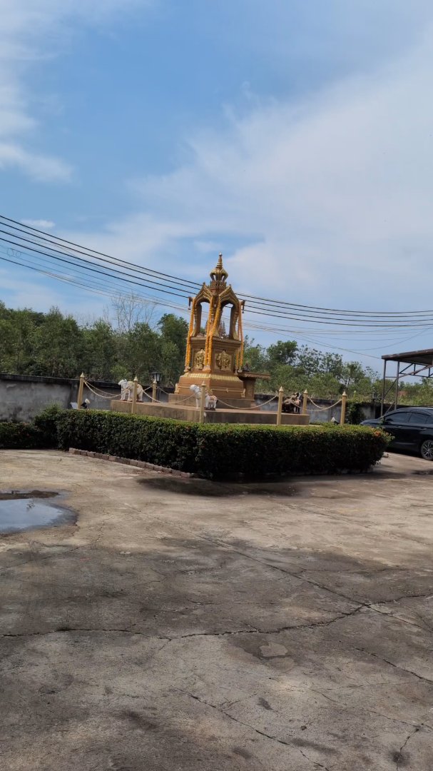 Day 44: Vientiane to Nong Khai - 20.000 km - Off to Singapore #homerun